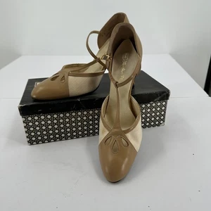 Sears Mujer Años 70 Vintage Correa en T Mary Jane Tacones Talla 9B Beige Mod Retro Cuero - Imagen 1 de 15