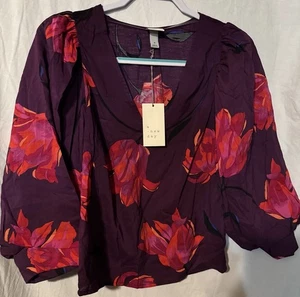 A New Day kleine Bluse neu mit Etikett lila Blumen Puffärmel V-Ausschnitt Oberteil Ballonarme - Bild 1 von 6