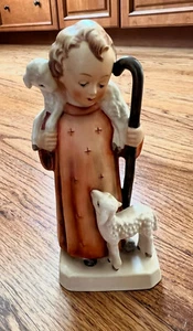 RARE VINTAGE M.I. HUMMEL GOOD SHEPHERD BOY WITH STAFF & LAMBS FIGURINE - Picture 1 of 8