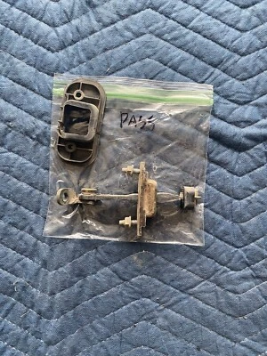 1996 Toyota Tacoma verificação de porta de passageiros com ilhó - Imagem 1 de 2