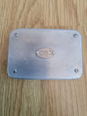 DE COLECCIÓN HARDY BROS 6 COMPARTIMENTOS ALEACIÓN R/W CAJA MOSCA SECA QUE CONTIENE 45 MOSCAS SECAS Foto 1 de 4