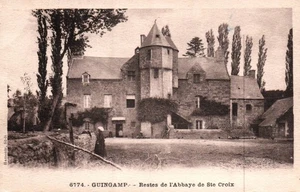 CARTE POSTALE - GUINGAMP - COTES D'ARMOR - 22 - RESTES DE L'ABBAYE DE Ste CROIX - Picture 1 of 2
