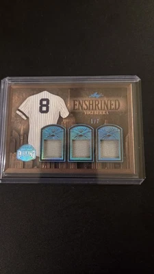 Bronx Legacy 2025 - Yogi Berra 1/7 platino holofoil triple reliquia consagrada Foto 1 de 4