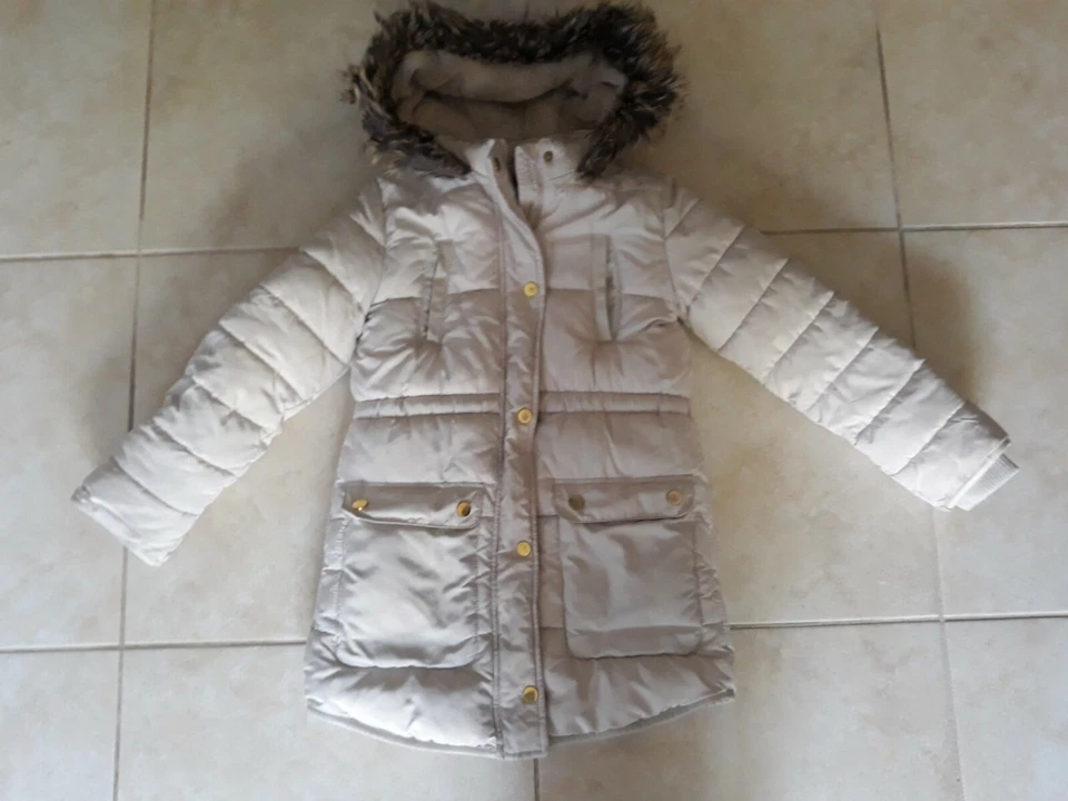 lotto 856b piumino lungo 3/4 cappotto grigio chiaro bianco bambina KIABI 10 anni - Immagine 1 di 1