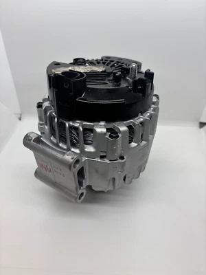 Alternador reconstruido Audi A4/A5/Q5/S4/S5 Quattro 2008-2010 2009-2012 V6 3,2 L 11461 Foto 1 de 3