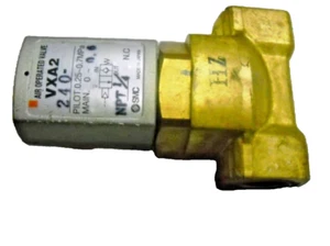 Gebrauchtes SMC 1/4" NPT 2-Port luftbetriebenes NC-Ventil, Messing/FKM, VXA2240 - Bild 1 von 4