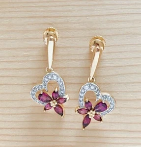 0.40ctw GENUINE GARNET STONE & DIAMONIQUE SCREW BACK EARRINGS NEW! - Picture 1 of 2