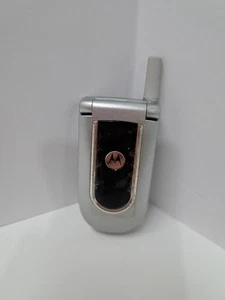Silver Motorola Flip Phone V170 TracFone- New Old Stock, Not Tested - Picture 1 of 9
