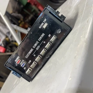 1981 Cadillac sedan Deville Electronic Climate Control OEM - Picture 1 of 7