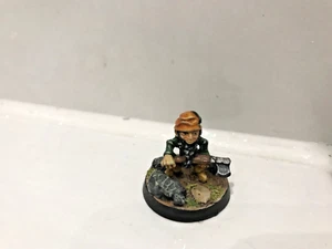 GW WARHAMMER fantasy Citadel C11 Gnome Fighter metal painted - Picture 1 of 6