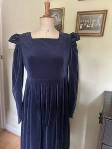 Fabulous Vintage Laura Ashley Velvet Regency Style Dress 14 - Picture 1 of 7