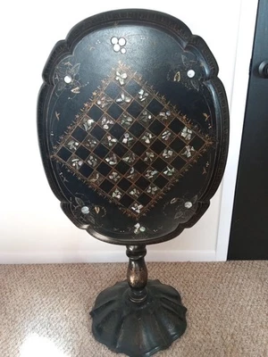 罕见! 古董纸Mache倾斜桌。 可倾斜。 维多利亚式。 象棋桌 — 第 1/4 张图片