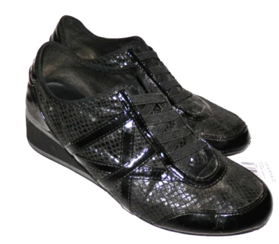 DKNY Black Patent Leather Wedge Fashion Shoes Women's Size 7.5 - Image 1 of 4