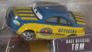 NUEVO Tom oficial de carreras diecast de Disney Cars World of Cars - Imagen 1 de 2