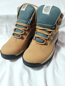 Timberland Boots Women's Chocorua Goretex Mid Hiker Size 5.5 - Picture 1 of 9