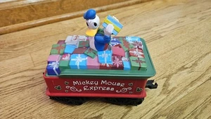 Lionel Ready to Play Disney Mickey Mouse Express Donald Duck Tender Car - Picture 1 of 4