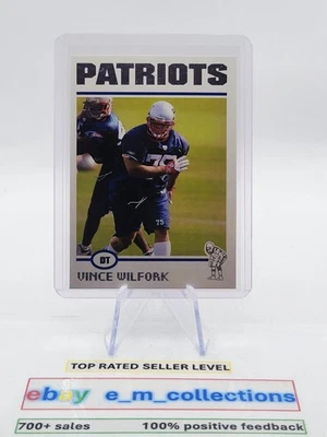VINCE WILFORK 2004 Topps ROOKIE Card #327 New England Patriots - Image 1 of 2