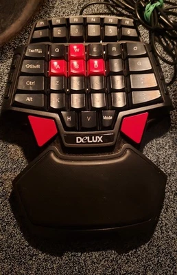 Delux T9 46 Key One Handed Ergonomic Professional Gaming Keyboard Keypad - USB - Image 1 of 3