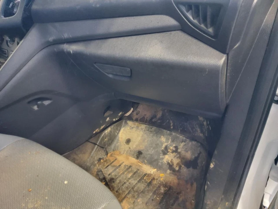 Ford Transit Connect 2017 Glove Box 483137 Foto 1 de 1