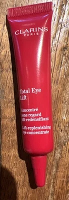 娇韵诗 Total Eye Lift Replenishing 眼部精华旅行迷你 7 毫升/0.2 盎司 — 第 1/3 张图片