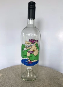 Muscular Alligator Sunglasses Tropical Umbrella Cocktail Wine Bottle Glass - 750 - Picture 1 of 4