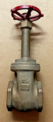 Milwaukee 2-1/2" Brass Gate Valve Fig 148 125 SWP 200 WOG Threaded USA made - Image 1 of 4