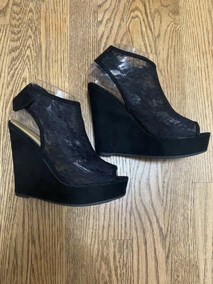 Sandalia de cuña superior de malla de encaje negra con cordones talla: 6 envío gratuito Foto 1 de 4