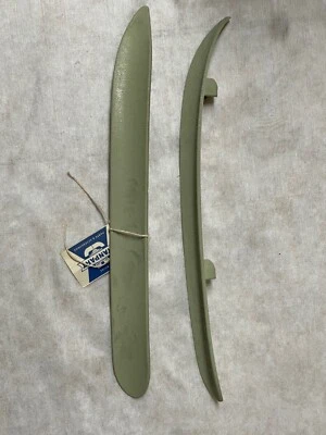 2x INSERTO PLÁSTICO PUERTA STANPART 708415 TRIUMPH 2000 MK I/ 2.5 PI MKI ORIGINAL Foto 1 de 3