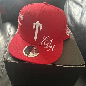 Trapstar Red Cap Size 7 1/8 Includes Original Box - Picture 1 of 8
