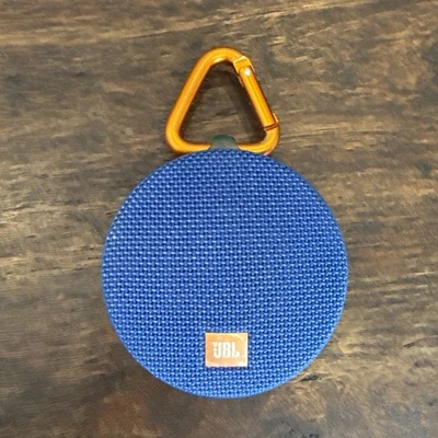 JBL Clip 2 蓝色 (JBLCLIP2BLKAM) 便携式蓝牙扬声器  — 第 1/4 张图片