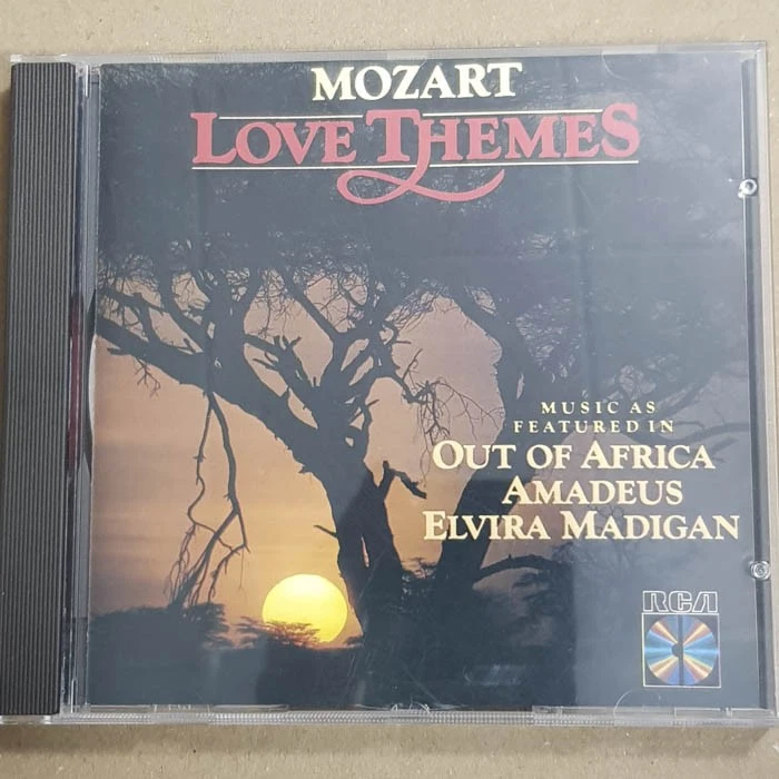 VARIOUS Mozart Love Themes RCA GER EX/VG+(CD) - Bild 1 von 4