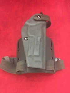 SAFARILAND Drop Leg Holster Green Right Hand 6005-173 fits Beretta 92 96 - Picture 1 of 1