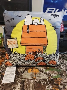 Peanuts Snoopy Halloween 18x18 Throw Pillow NWT - Picture 1 of 2