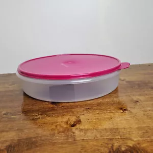 TUPPERWARE FreezerSmart Round Container Pie Keeper Radish Purple BUTTERFLY Tab L - Picture 1 of 5