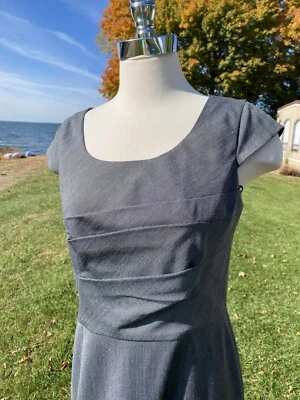 Anne Klein Grey Dress Pleated Bodice  Dress Lined Sleeveless Womans Size 6 - Image 1 of 4