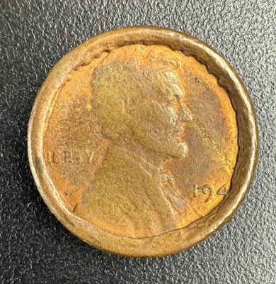 1940's Lincoln Wheat Cent with Rolled Edge - Free Shipping - Image 1 of 2
