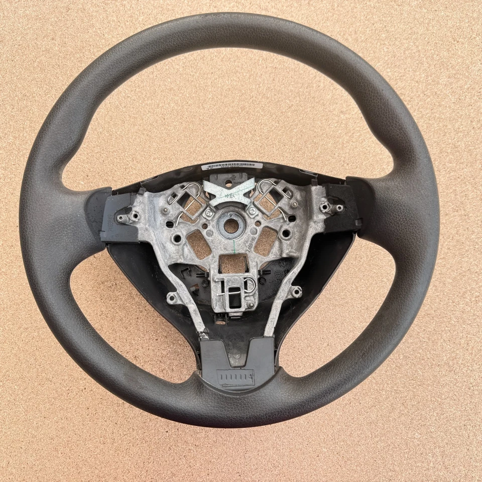 2014-2019 NISSAN VERSA DRIVER LEFT STEERING WHEEL OEM 48430-9KK0A. Foto 1 de 4