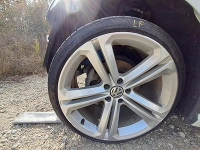 Rueda de aleación 19x8 5 radios para 16-18 Golf 2745216 Foto 1 de 4