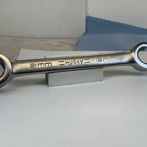 HUSKY 39519, 21mm X 19mm Flare Nut / Line Wrench, USA Made - Picture 1 of 9