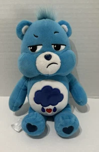 Care Bears - Peluche 9" - Blu Materiale Morbido Abbracciabile - Orso scontroso Storm Cloud - Foto 1 di 2