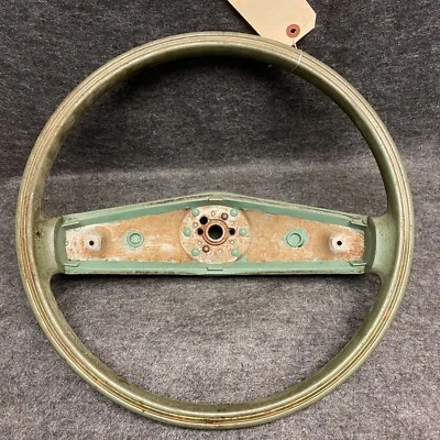 1976 - 1977 雪佛兰迈锐宝经典方向盘 9759465 水橡胶原始设备制造商 52382 — 第 1/4 张图片