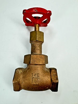 MILWAUKEE 590 Bronze Globe Valve 1/2" NPT Thread 150-SWP / 300-WOG Union Bonnet - Image 1 of 4