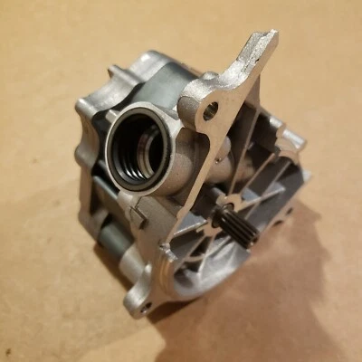 Ford DT4Z-7A103-A, Oil Pump Assembly, New Genuine OEM part NOS Sale Lincoln — 第 1/4 张图片