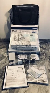 MÁQUINA DE COSER BROTHER FS40WT BORDADO Y EDREDÓN COMPUTARIZADA MOVIMIENTO LIBRE - Imagen 1 de 10