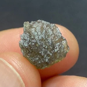 Moldavita Natural de República Checa 1,80 g Tectita Verde, Impacto Meteorito - Imagen 1 de 5