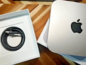 Apple Mac mini MMFJ3LL/A (Early 2023) Desktop Computer Apple M2 8-Core CPU; 8GB - Zdjęcie 1 z 6