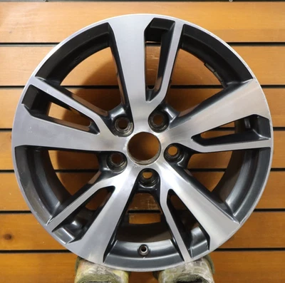 Toyota RAV4 17" Inch Machined OEM Alloy Wheel Rim 2016 - 2018 75198 USED - Image 1 of 4