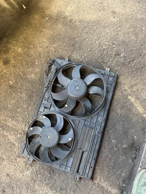 Aspas y cubierta del ventilador del radiador del ventilador doble ventilador Audi TT S3 8J 8P 1K0121207AA 06-14 Foto 1 de 4