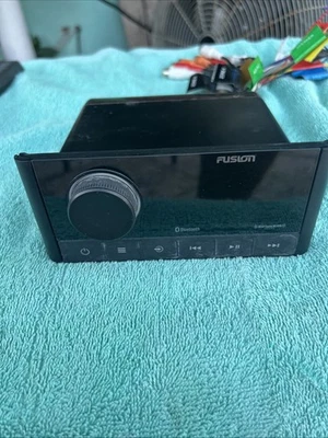 Fusion MS Dash RA 670 Marine radio - Image 1 of 4
