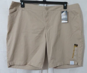 NWT Lee Women’s Safari Tan Khaki Bermuda Shorts w/Pockets 9” Inseam Sz 24W Med - Picture 1 of 6